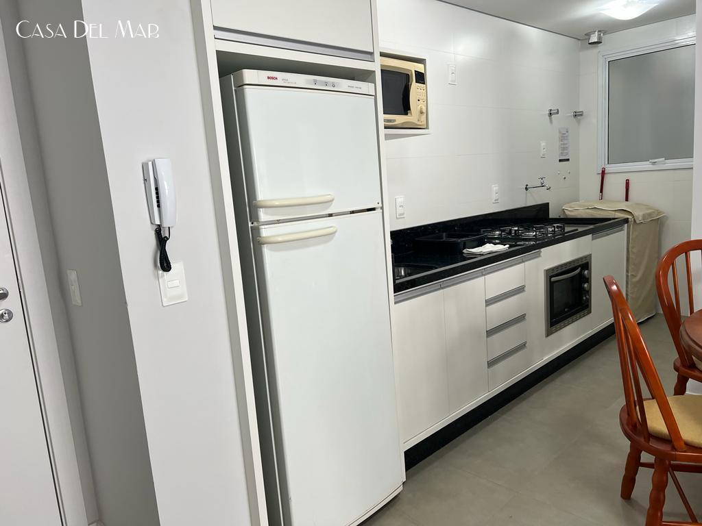 Apartamento à venda com 2 quartos, 64m² - Foto 14