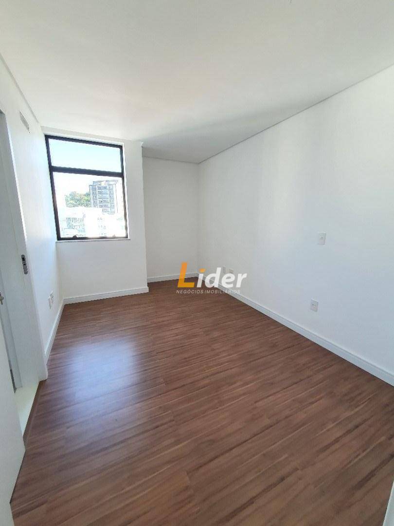 Apartamento à venda com 4 quartos, 225m² - Foto 22