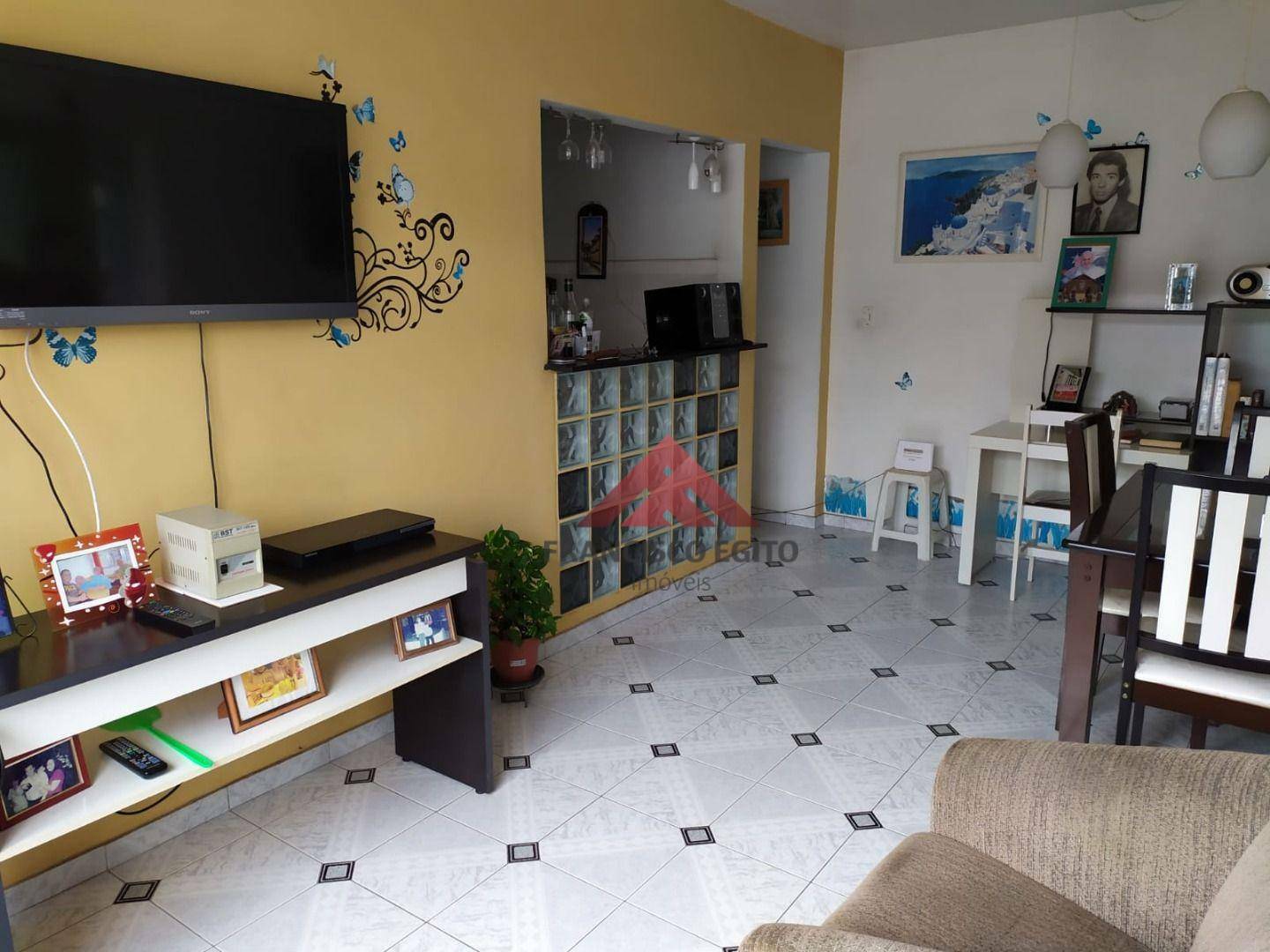 Apartamento à venda com 2 quartos, 62m² - Foto 1