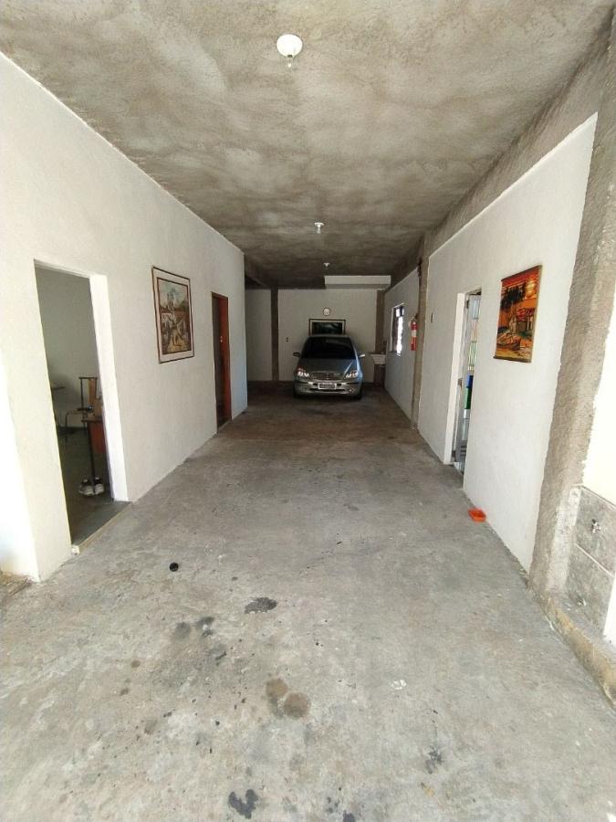 Casa à venda com 5 quartos, 179m² - Foto 33