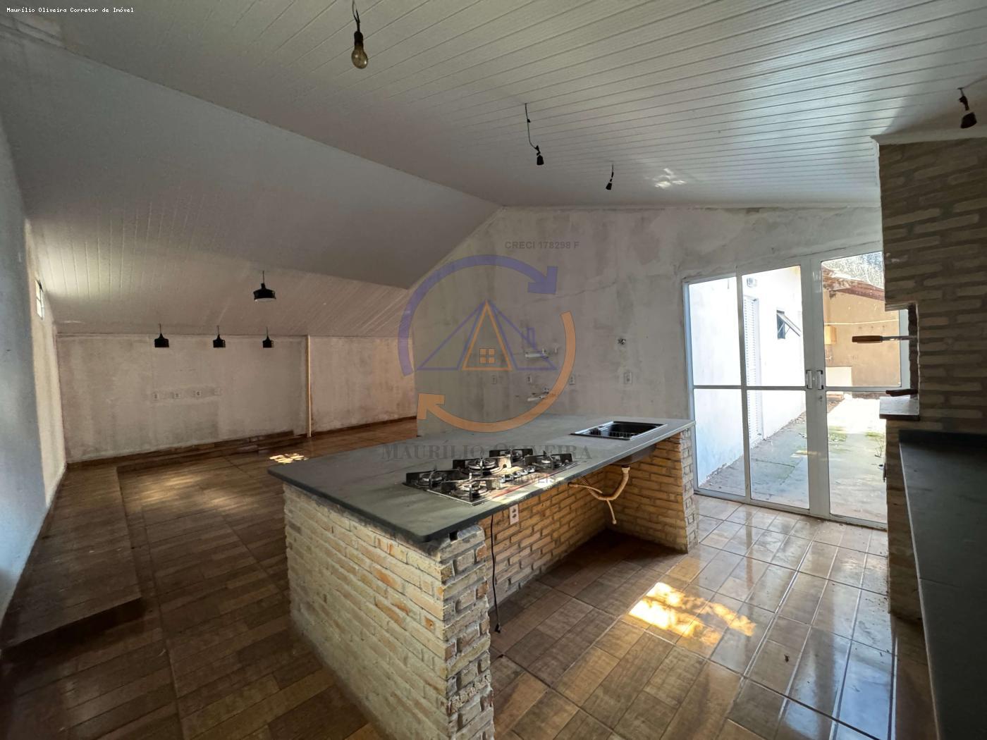 Casa à venda com 2 quartos, 251m² - Foto 12