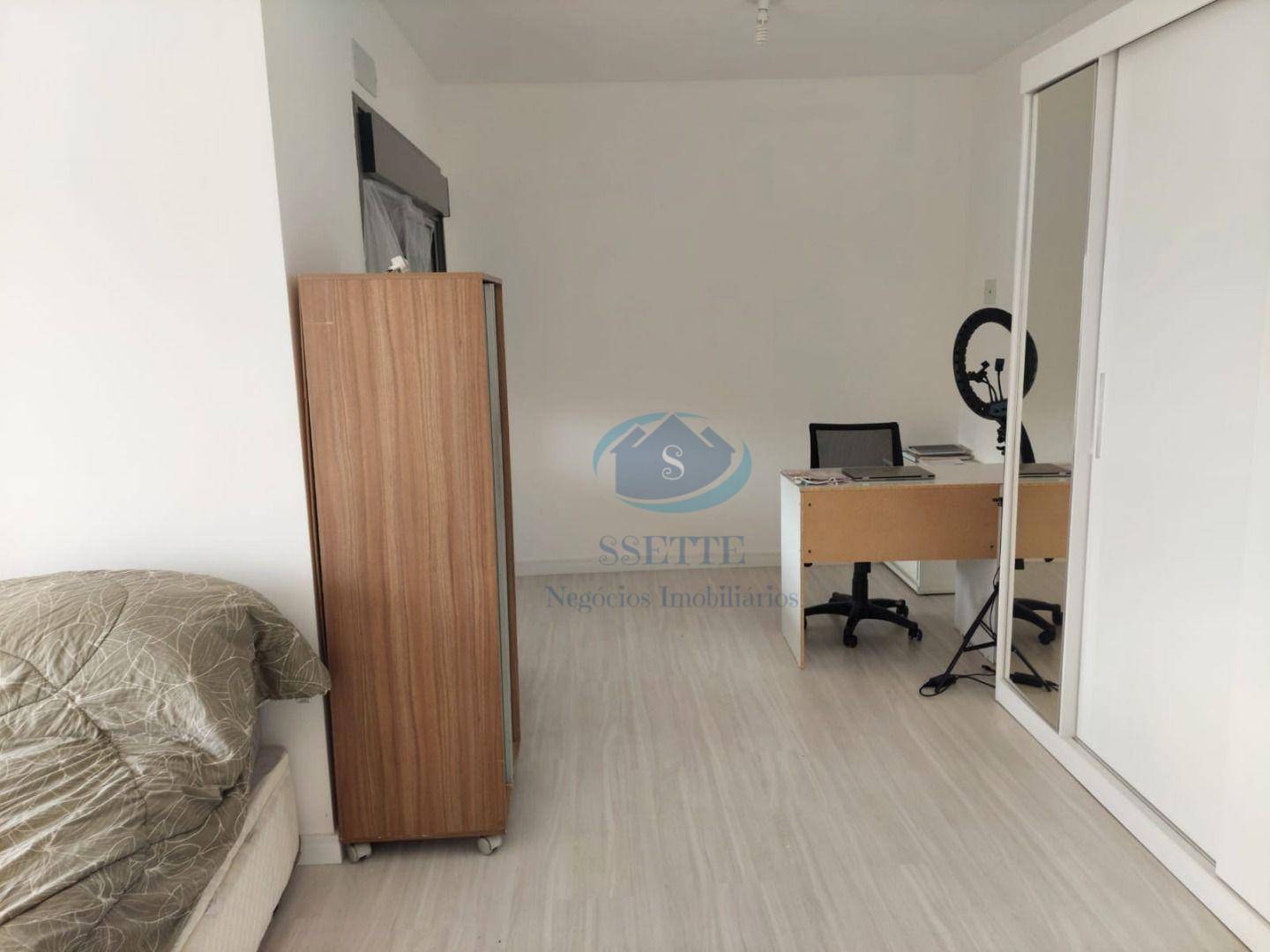 Apartamento à venda com 3 quartos, 160m² - Foto 9