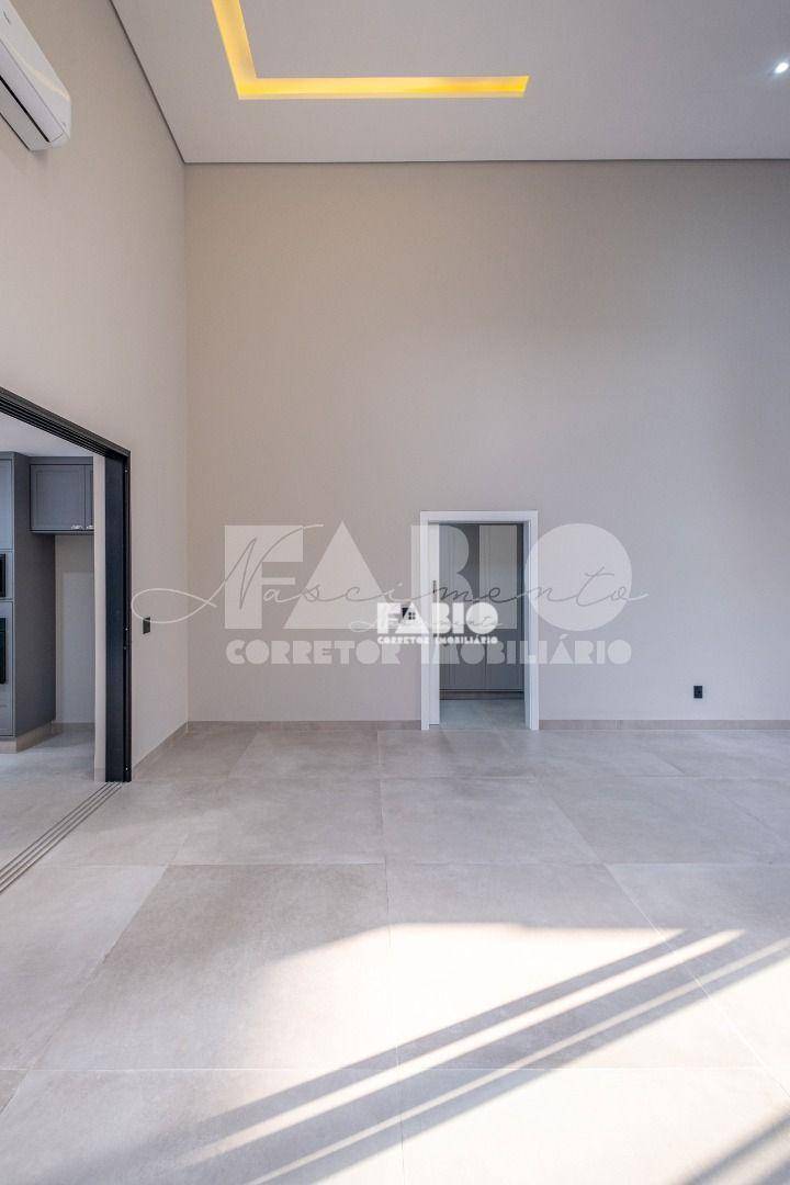 Casa de Condomínio à venda com 3 quartos, 245m² - Foto 17