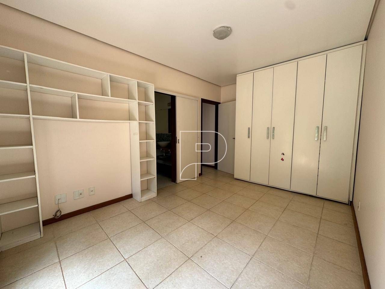 Casa de Condomínio à venda e aluguel com 4 quartos, 300m² - Foto 52