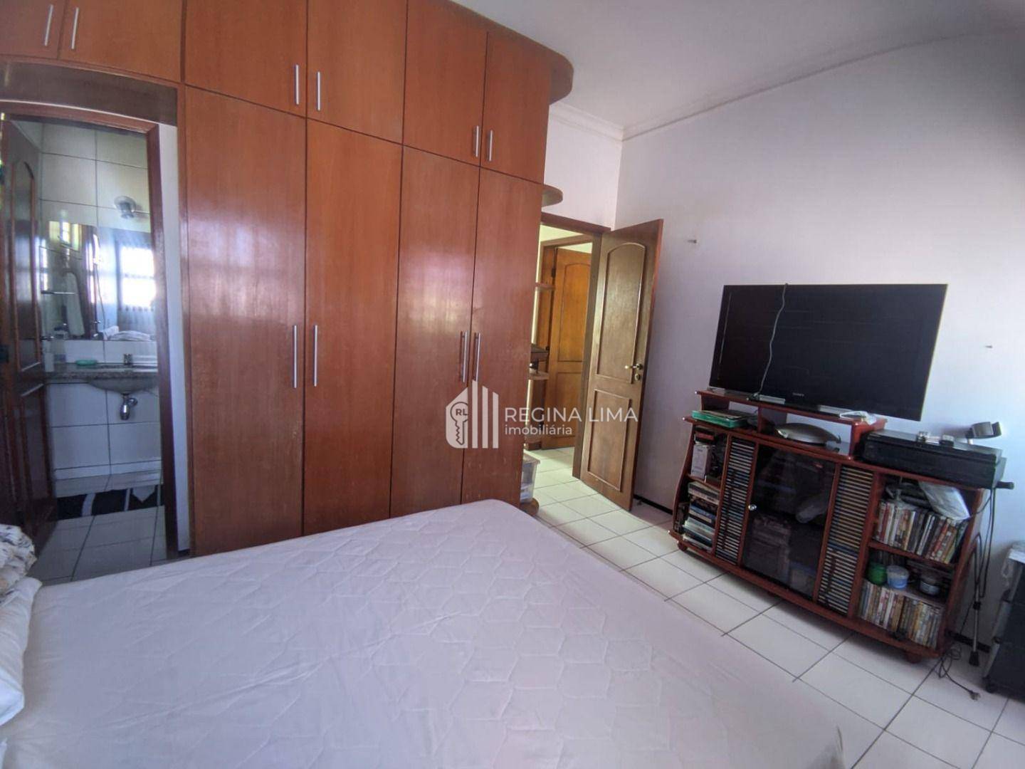 Casa à venda com 3 quartos, 190m² - Foto 15