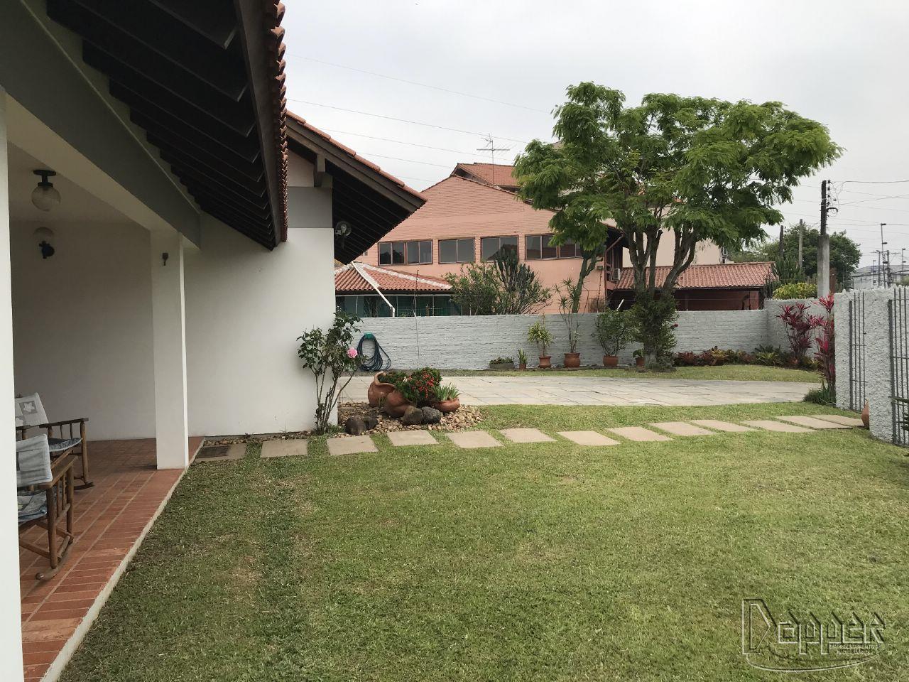 Casa à venda com 4 quartos, 252m² - Foto 16