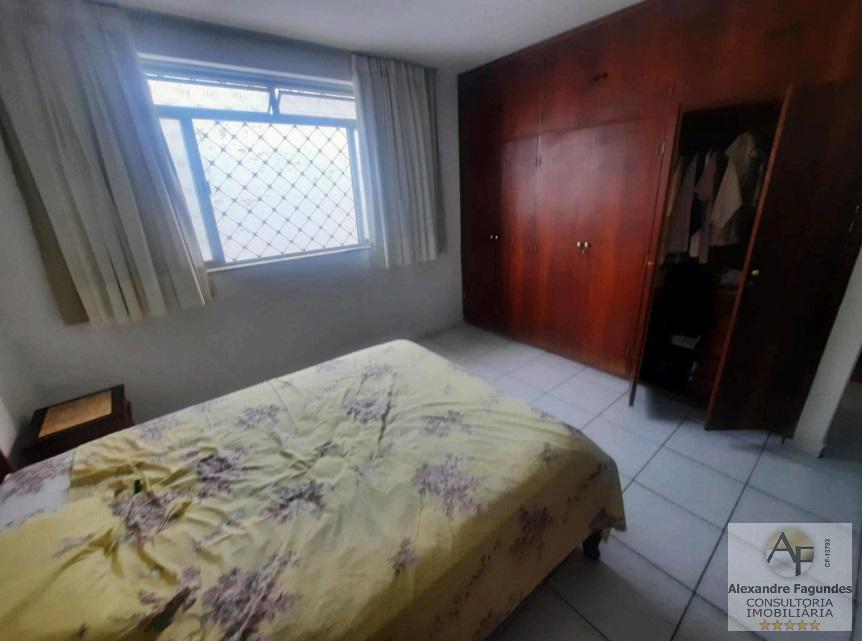 Casa à venda com 4 quartos, 384m² - Foto 10