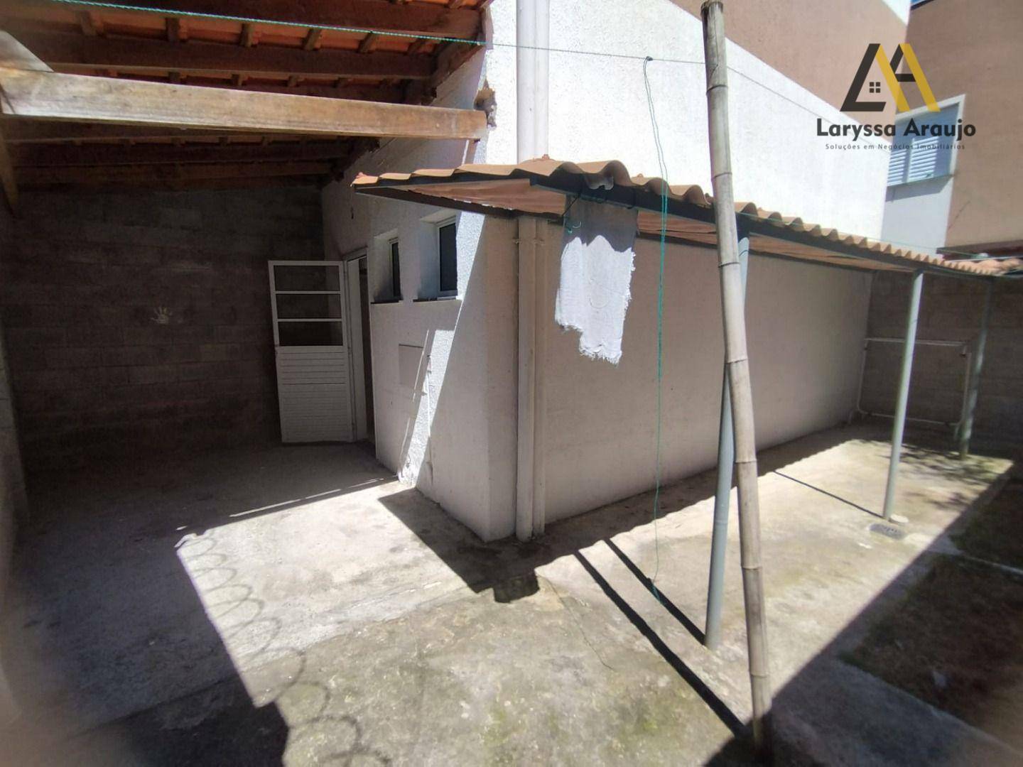 Sobrado para alugar com 2 quartos, 50m² - Foto 12