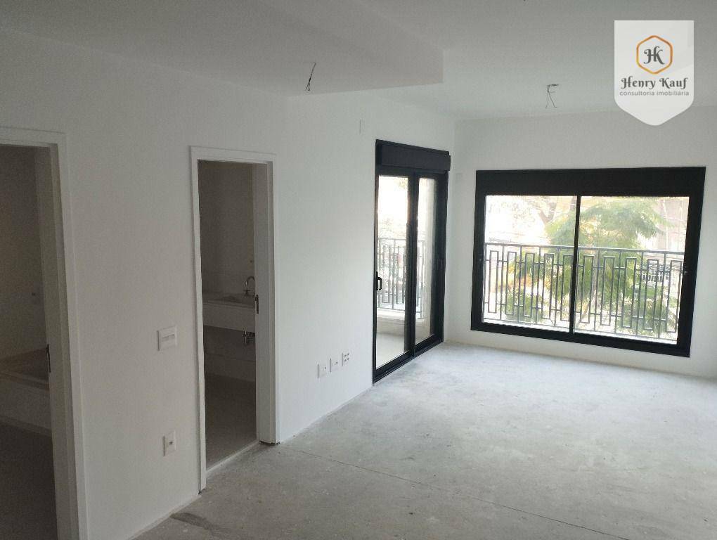 Apartamento à venda com 3 quartos, 209m² - Foto 31