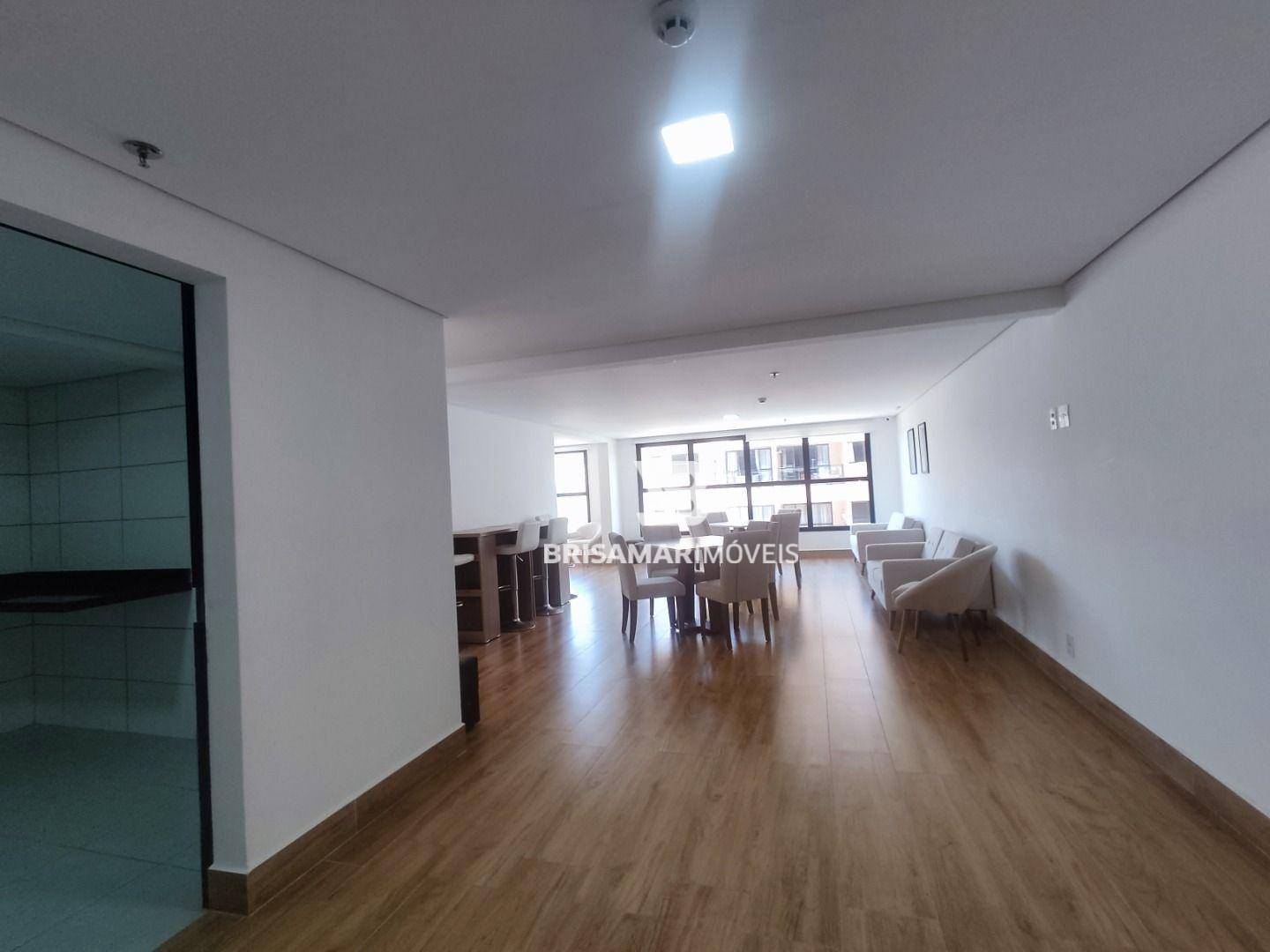 Apartamento à venda com 2 quartos, 41m² - Foto 32