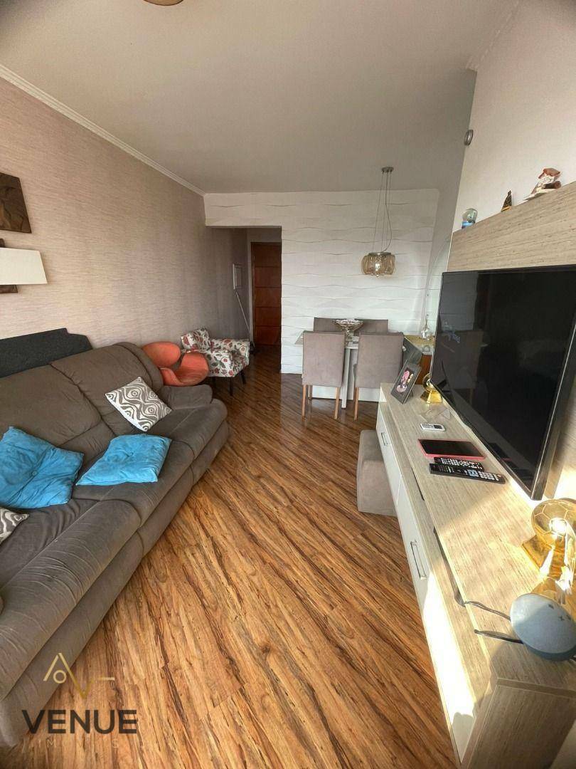 Apartamento à venda com 3 quartos, 63m² - Foto 2