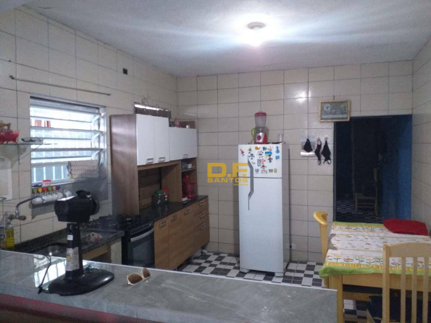 Casa à venda com 1 quarto, 142M2 - Foto 2