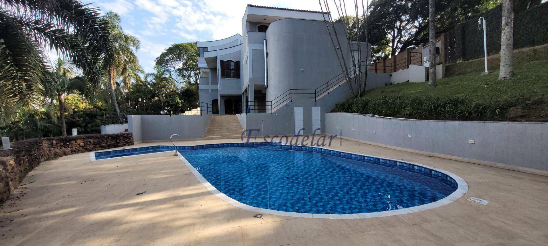 Casa à venda com 6 quartos, 650m² - Foto 1