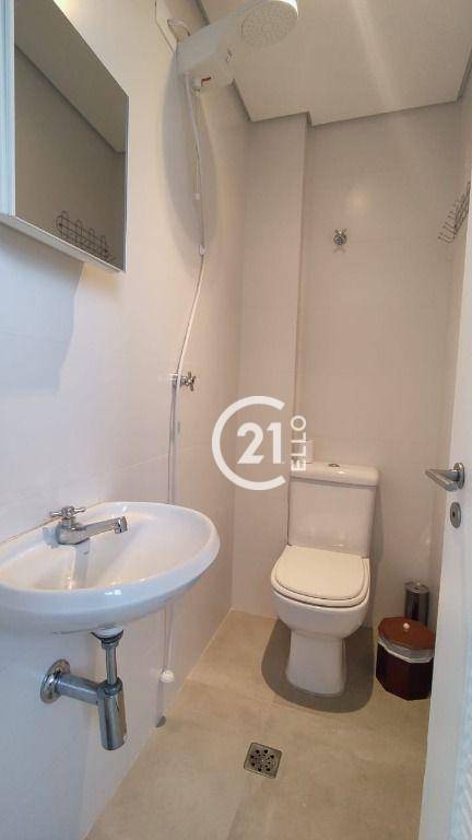 Apartamento para alugar com 3 quartos, 200m² - Foto 25