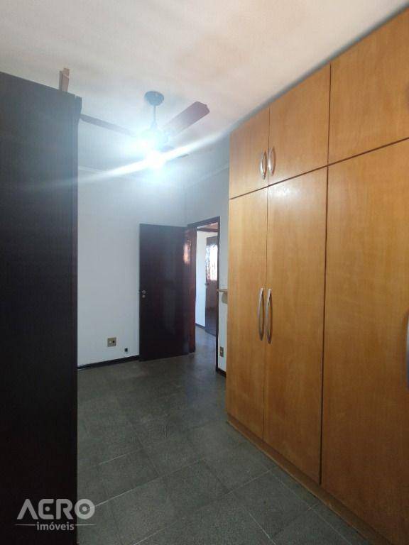 Casa à venda com 3 quartos, 150m² - Foto 14