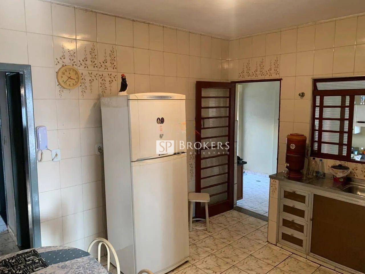 Casa à venda com 3 quartos, 213m² - Foto 7