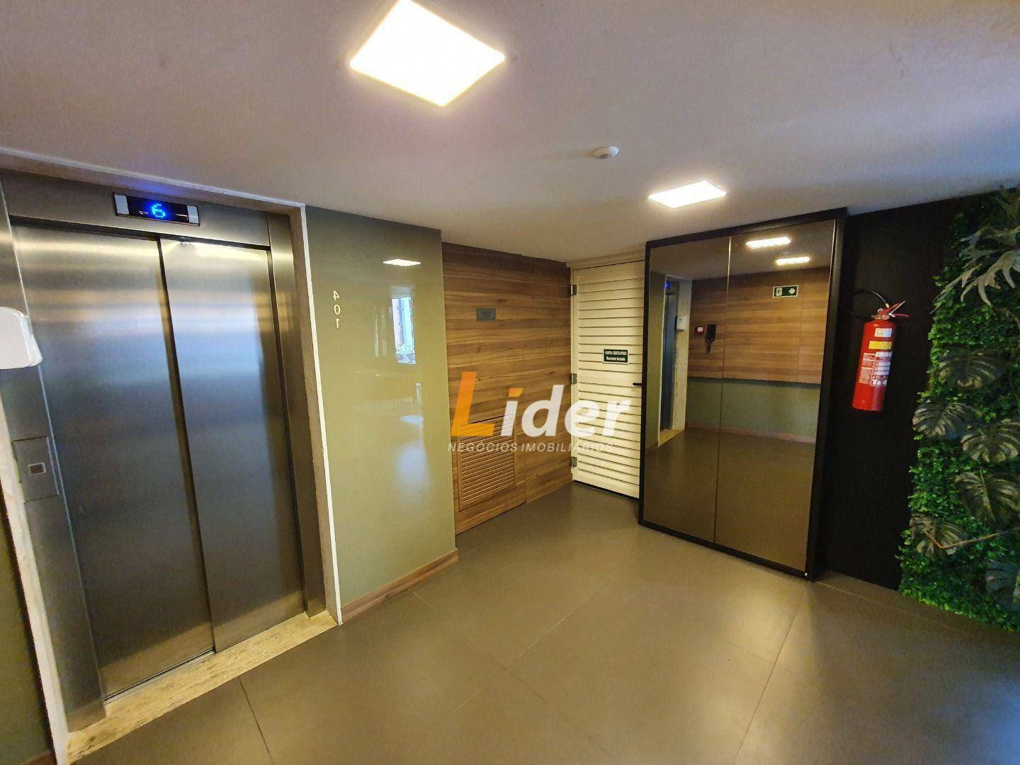 Apartamento à venda com 4 quartos, 225m² - Foto 5