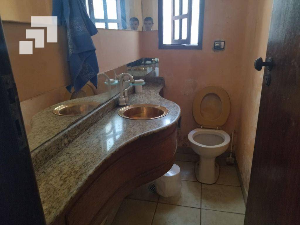 Sobrado à venda com 3 quartos, 270m² - Foto 3