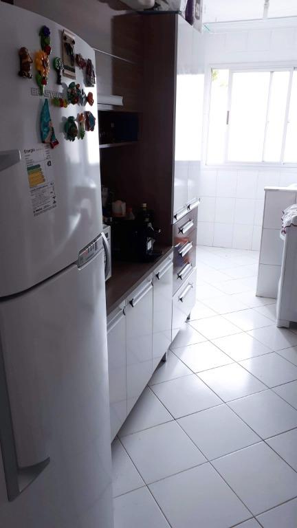 Apartamento à venda com 2 quartos, 62m² - Foto 8