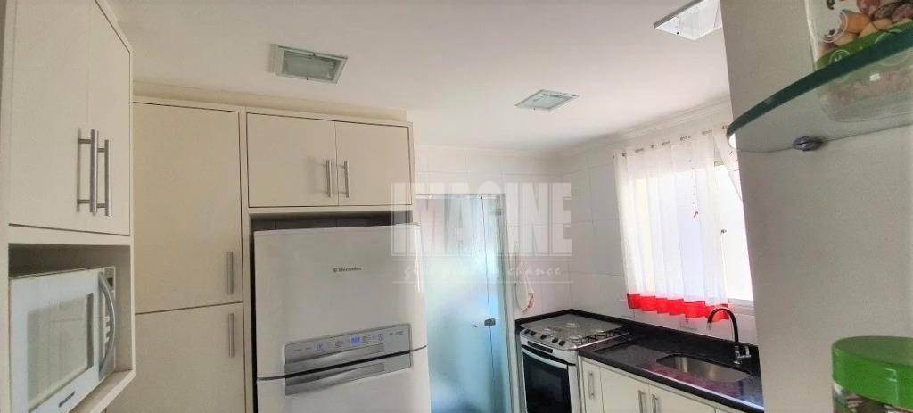 Apartamento à venda com 2 quartos, 70m² - Foto 5