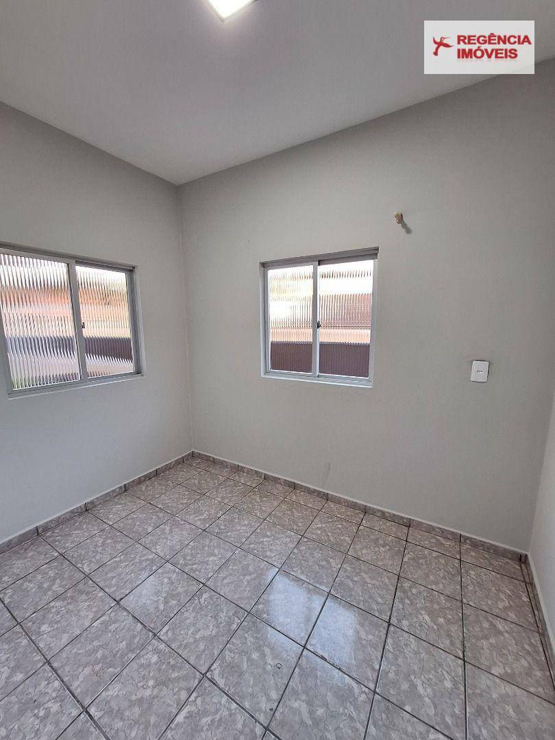 Casa à venda com 3 quartos, 100m² - Foto 36