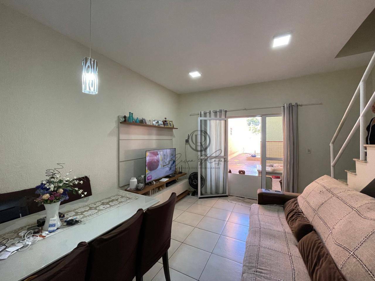 Casa, 3 quartos, 92 m² - Foto 1