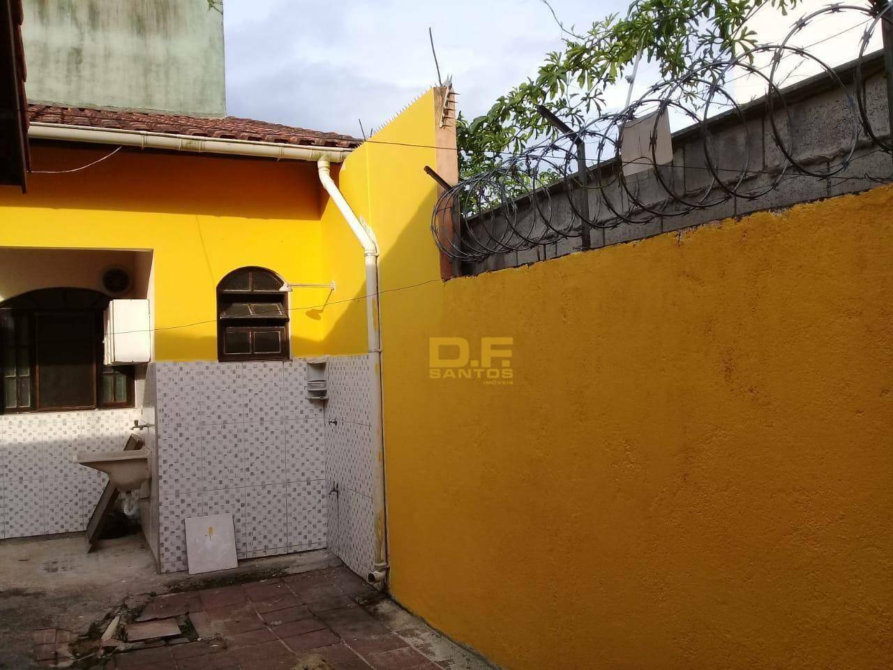 Casa à venda com 2 quartos, 135m² - Foto 12