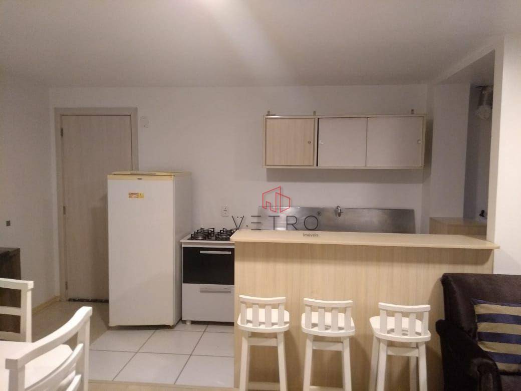 Apartamento à venda com 3 quartos, 64m² - Foto 2