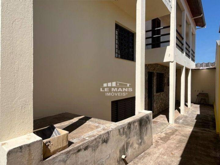 Casa, 4 quartos, 202 m² - Foto 4