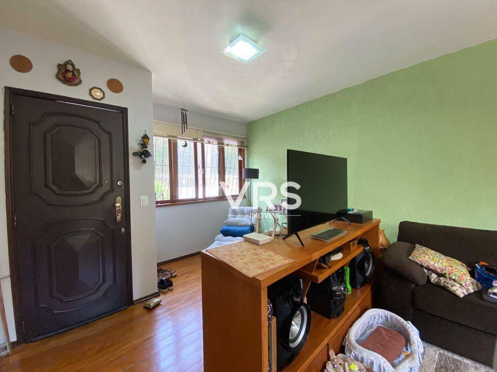 Casa à venda com 4 quartos, 180m² - Foto 8