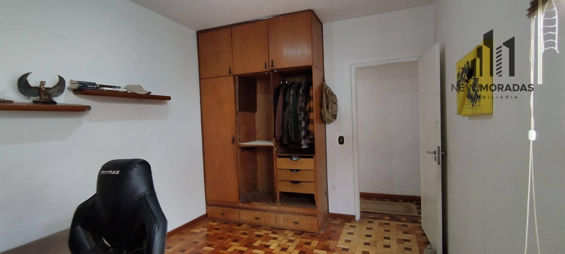 Casa à venda com 4 quartos, 200m² - Foto 22