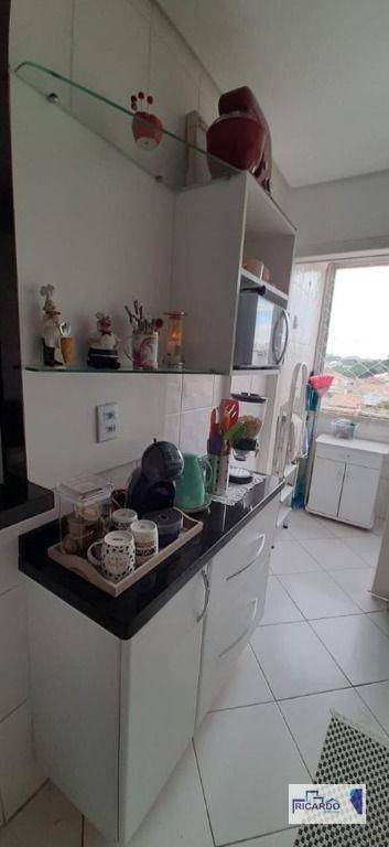 Apartamento para alugar com 2 quartos, 60m² - Foto 8