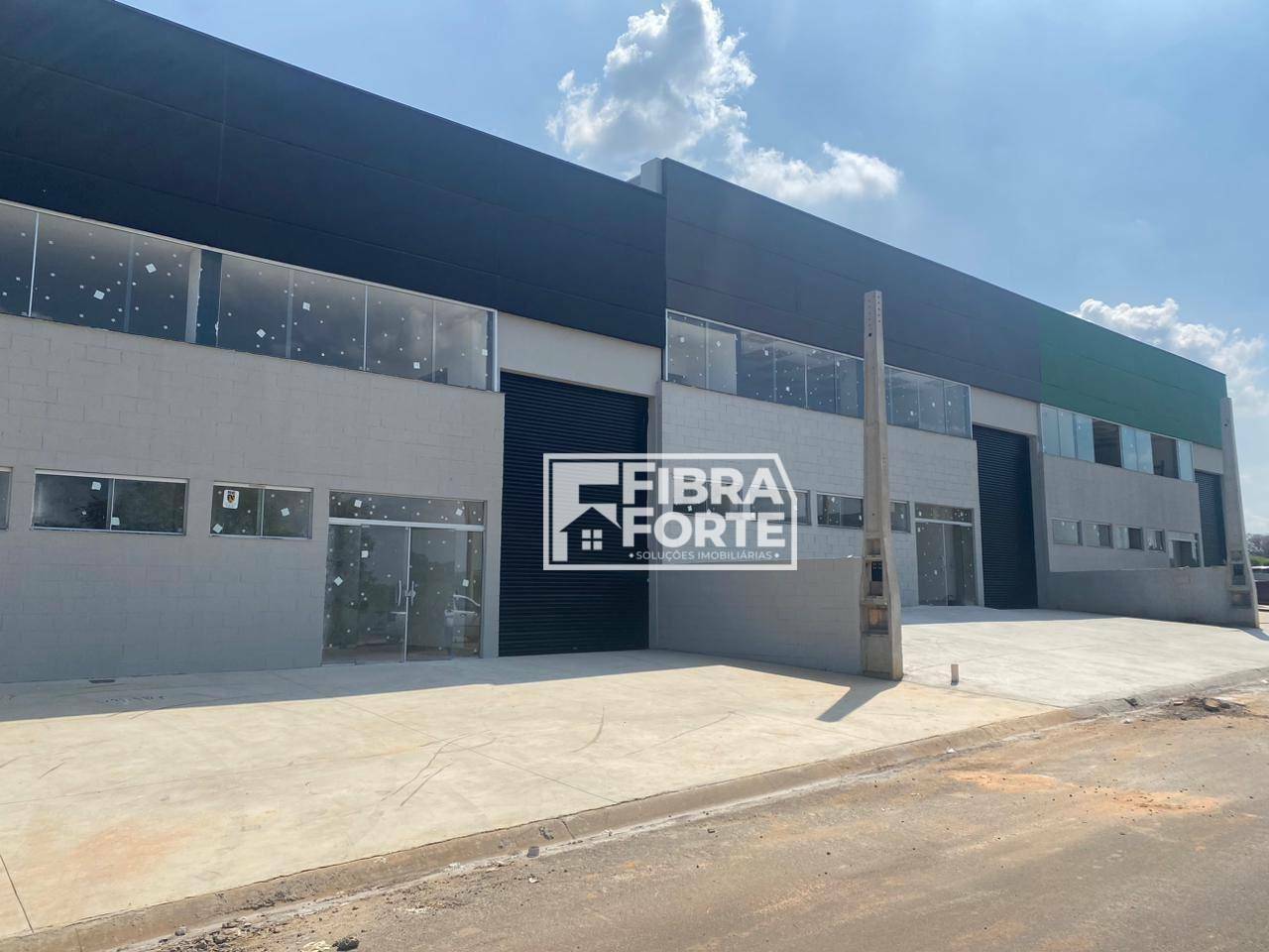 Depósito-Galpão-Armazém à venda, 365m² - Foto 1