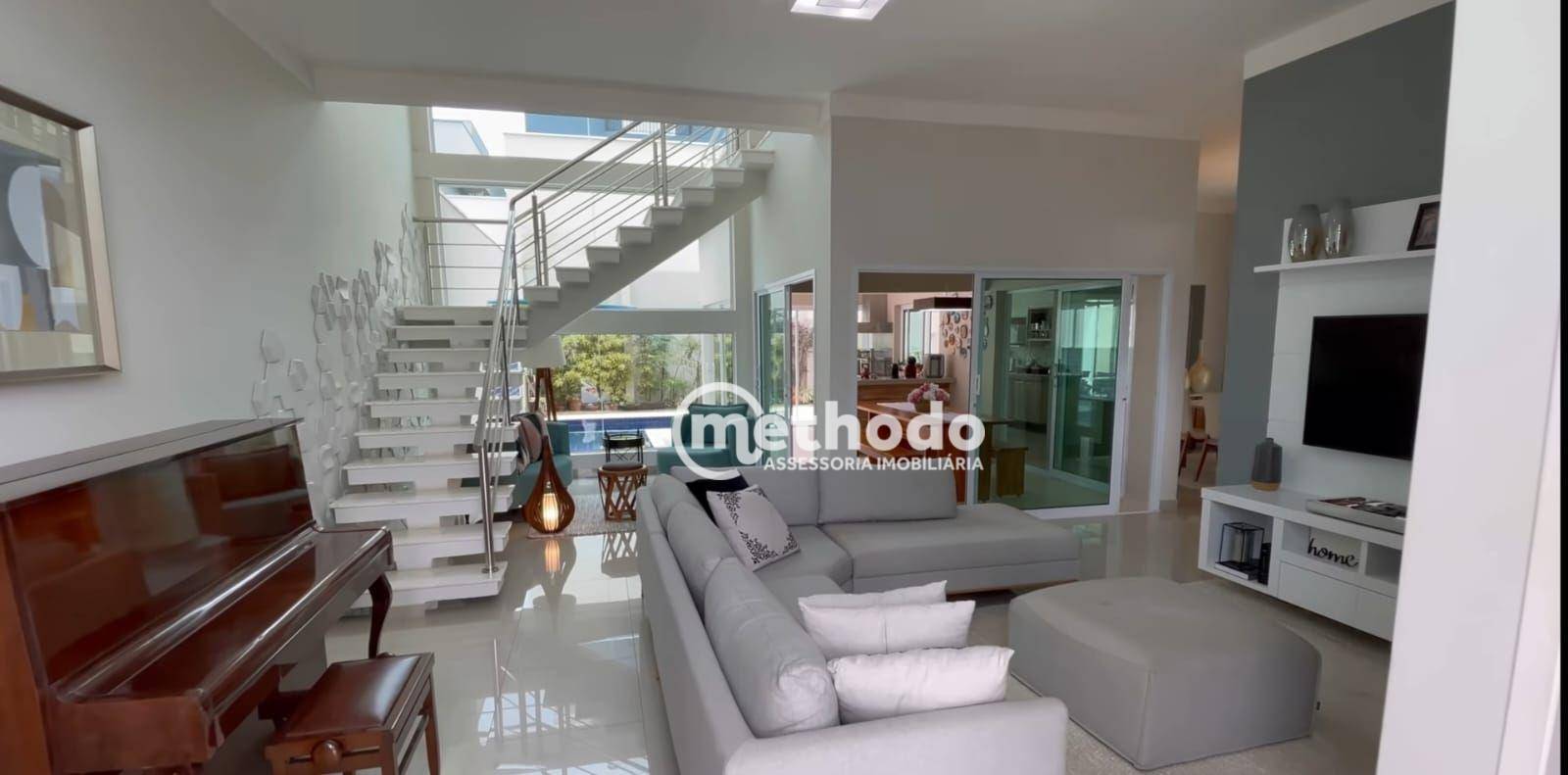 Casa de Condomínio à venda com 3 quartos, 236m² - Foto 2