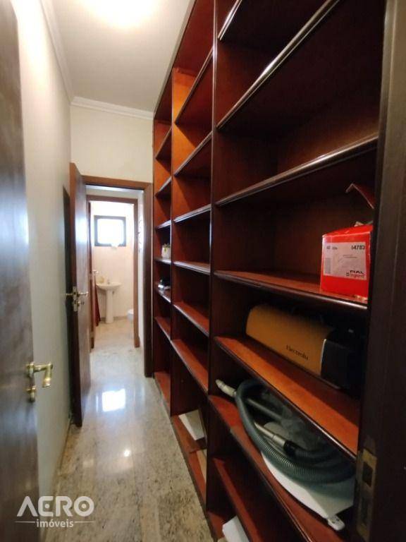 Apartamento para alugar com 3 quartos, 280m² - Foto 27