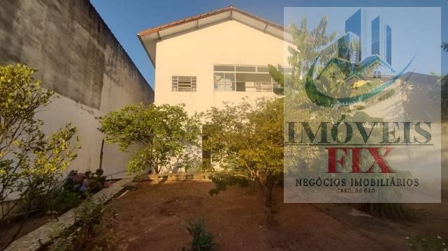 Casa à venda com 3 quartos, 218m² - Foto 16