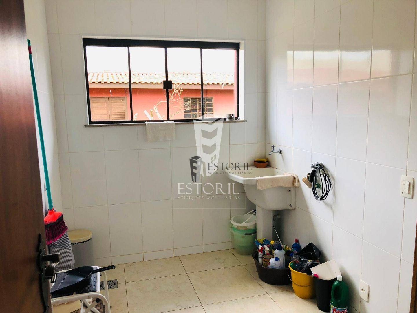 Casa à venda com 4 quartos, 380m² - Foto 20