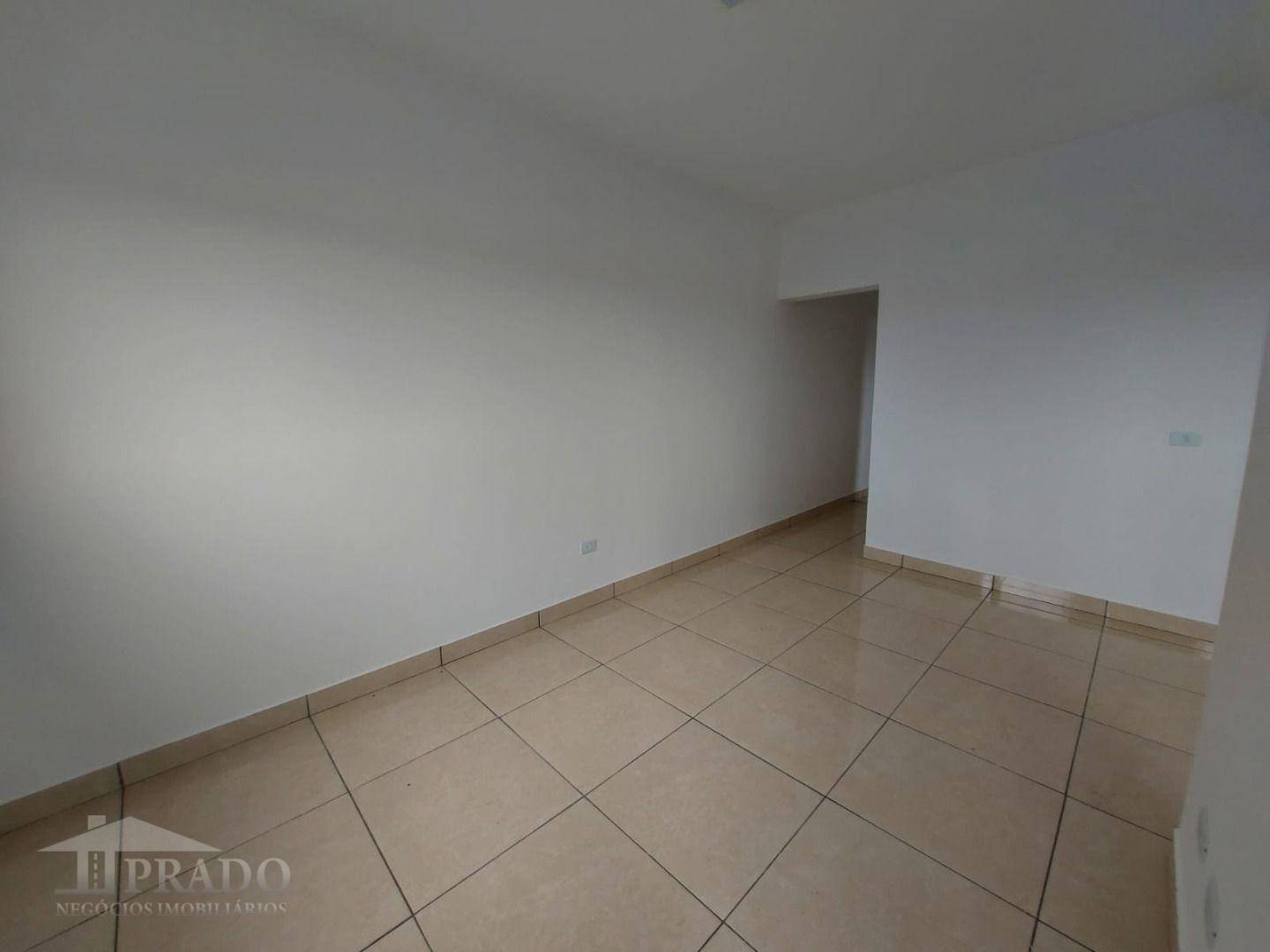 Casa à venda com 2 quartos, 55m² - Foto 4