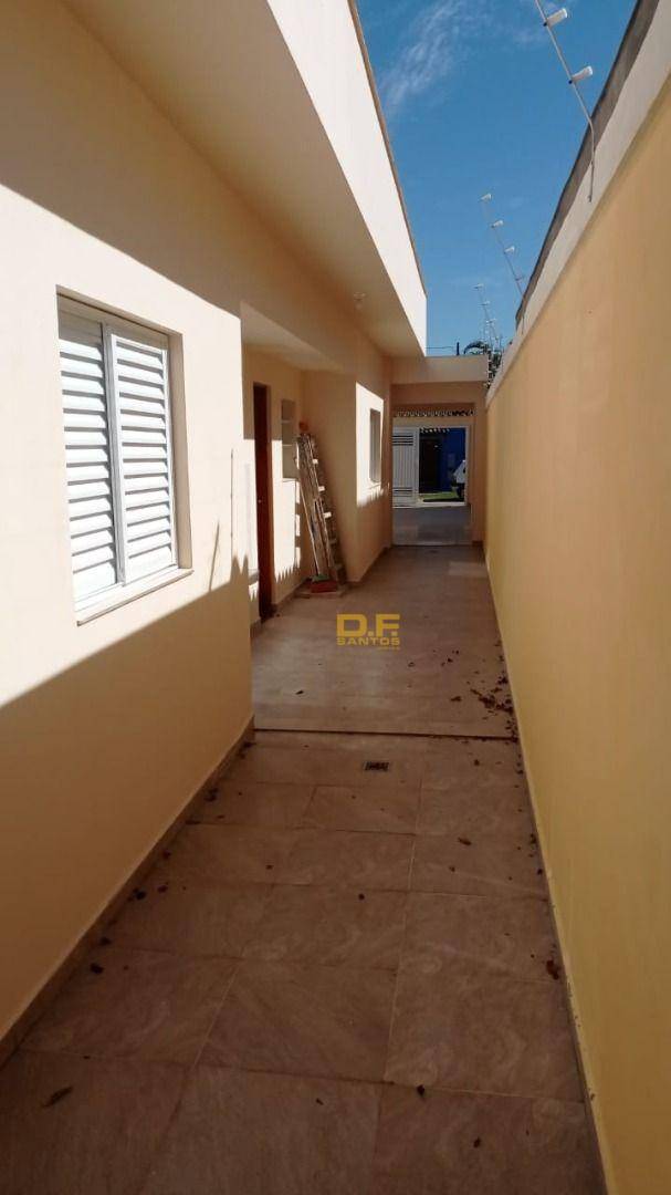 Casa à venda com 2 quartos, 69m² - Foto 2