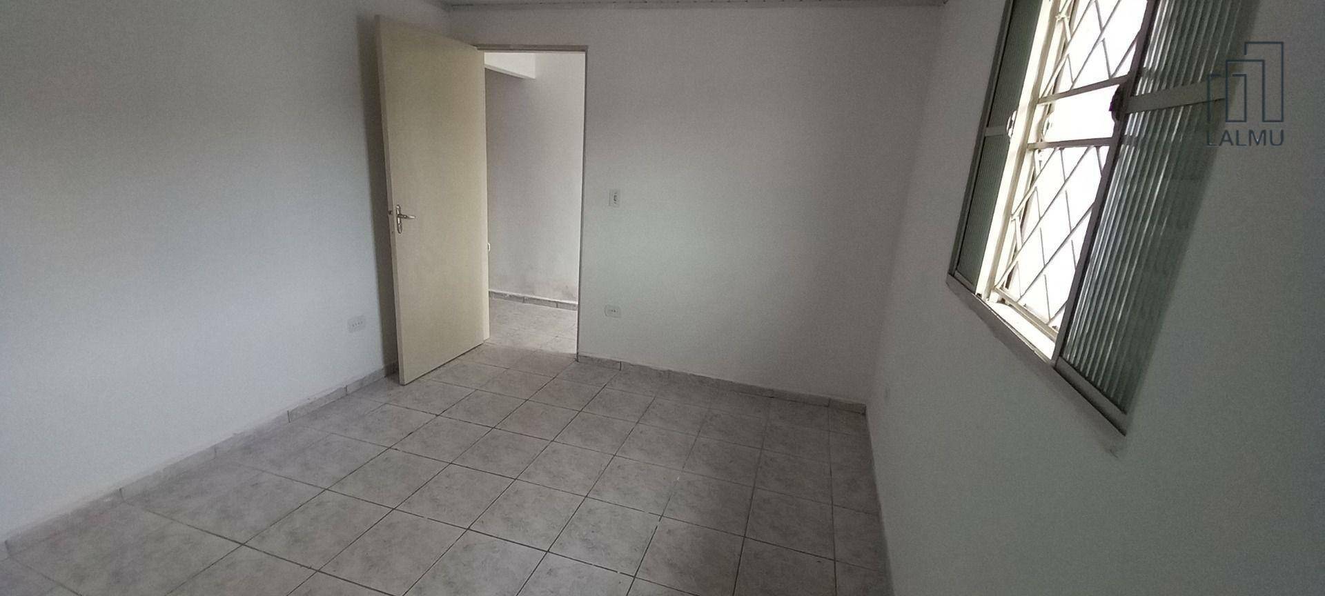 Casa de Condomínio para alugar com 1 quarto, 35m² - Foto 3