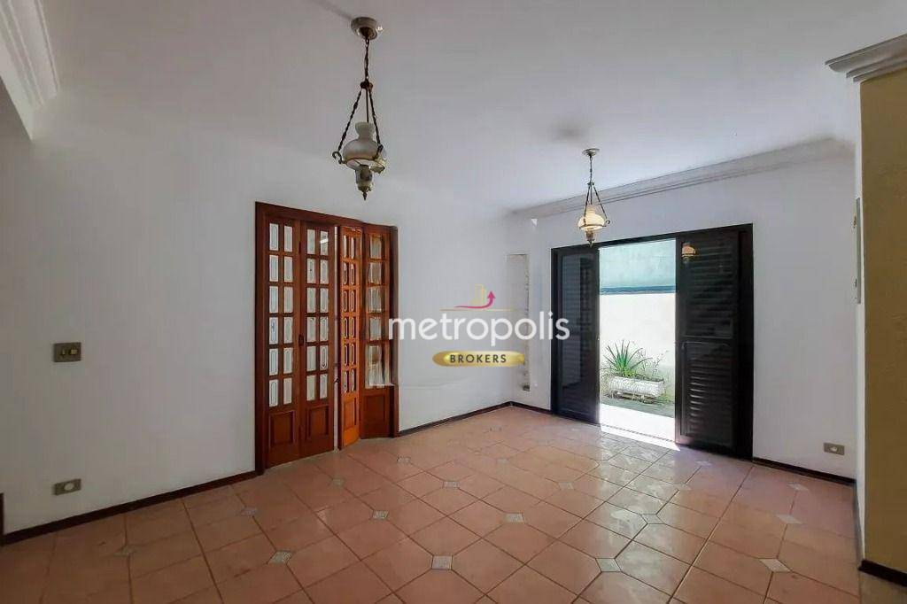 Sobrado à venda com 4 quartos, 243m² - Foto 6