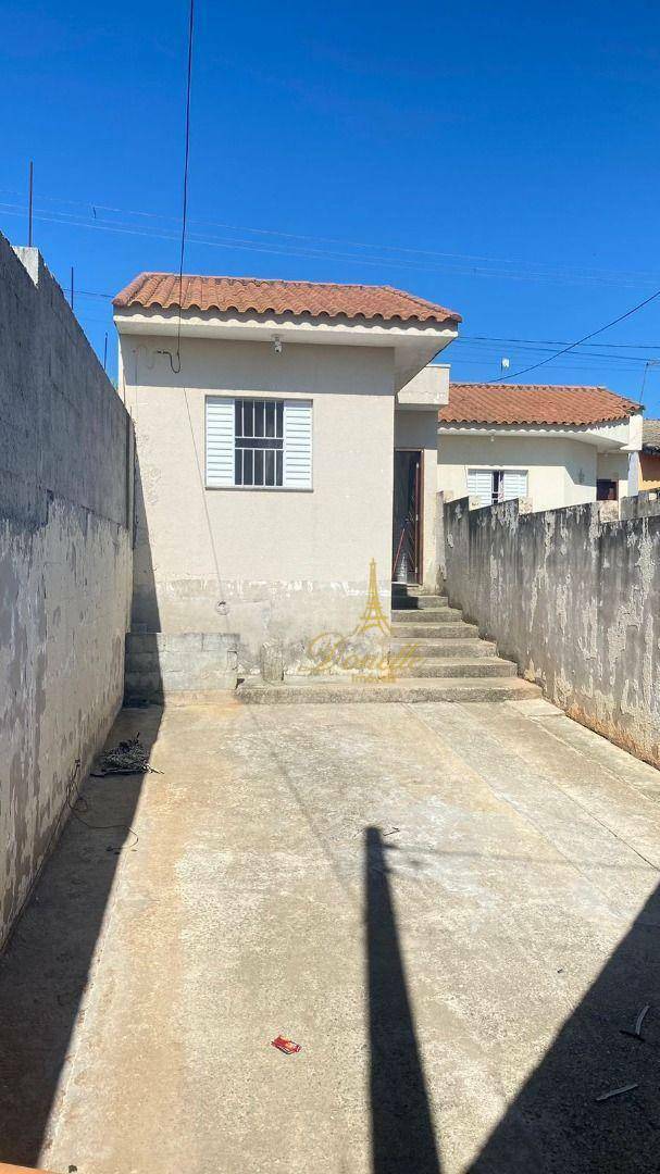 Casa à venda com 2 quartos, 65m² - Foto 1