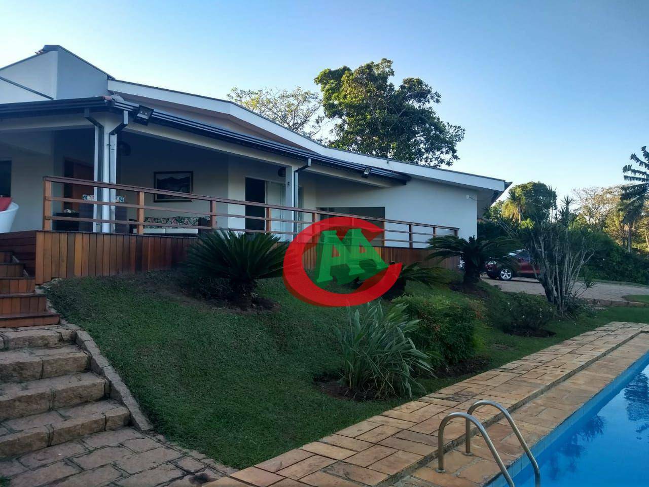 Casa de Condomínio à venda com 3 quartos, 380m² - Foto 1