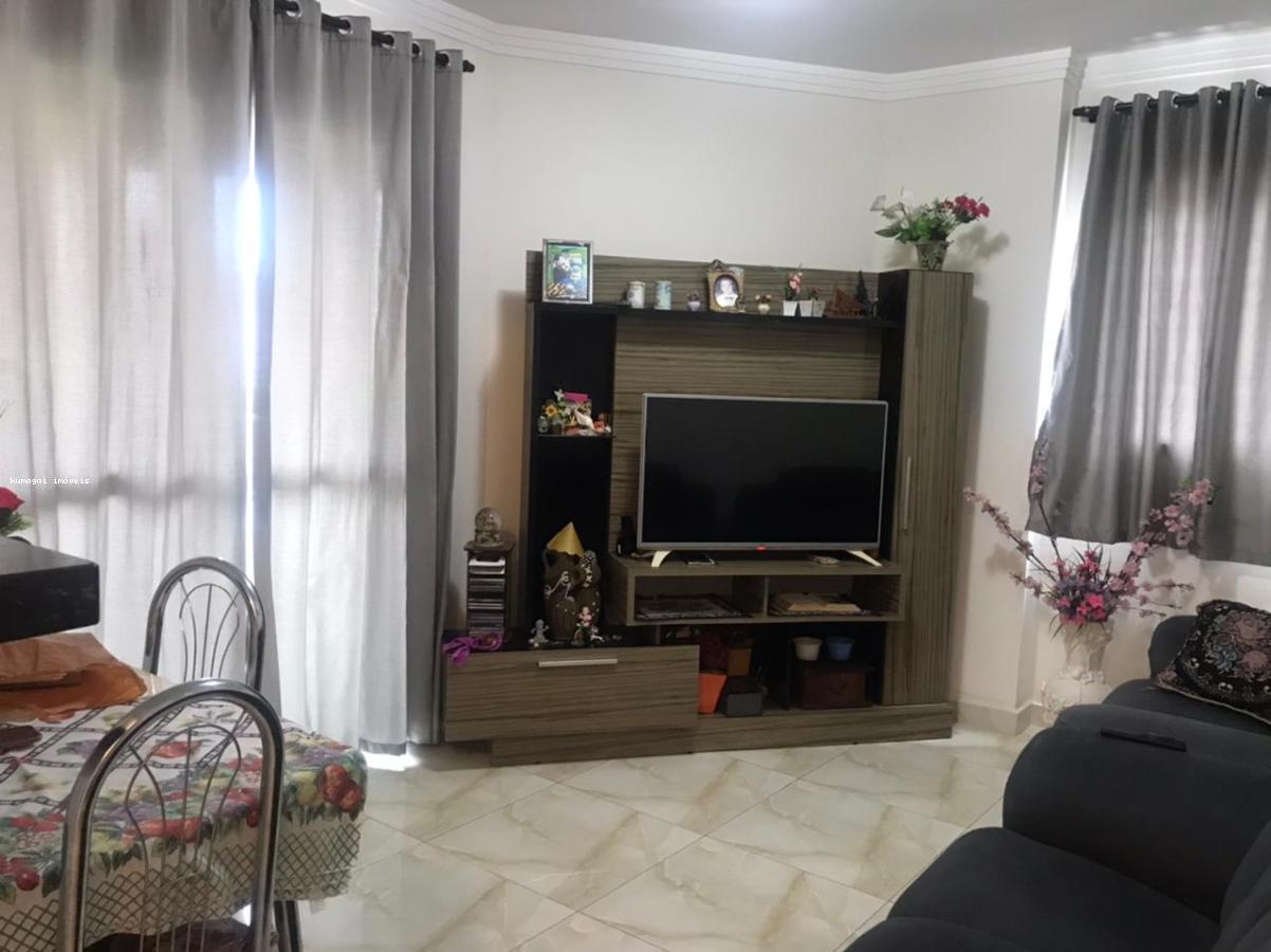 Apartamento à venda com 2 quartos, 64m² - Foto 3