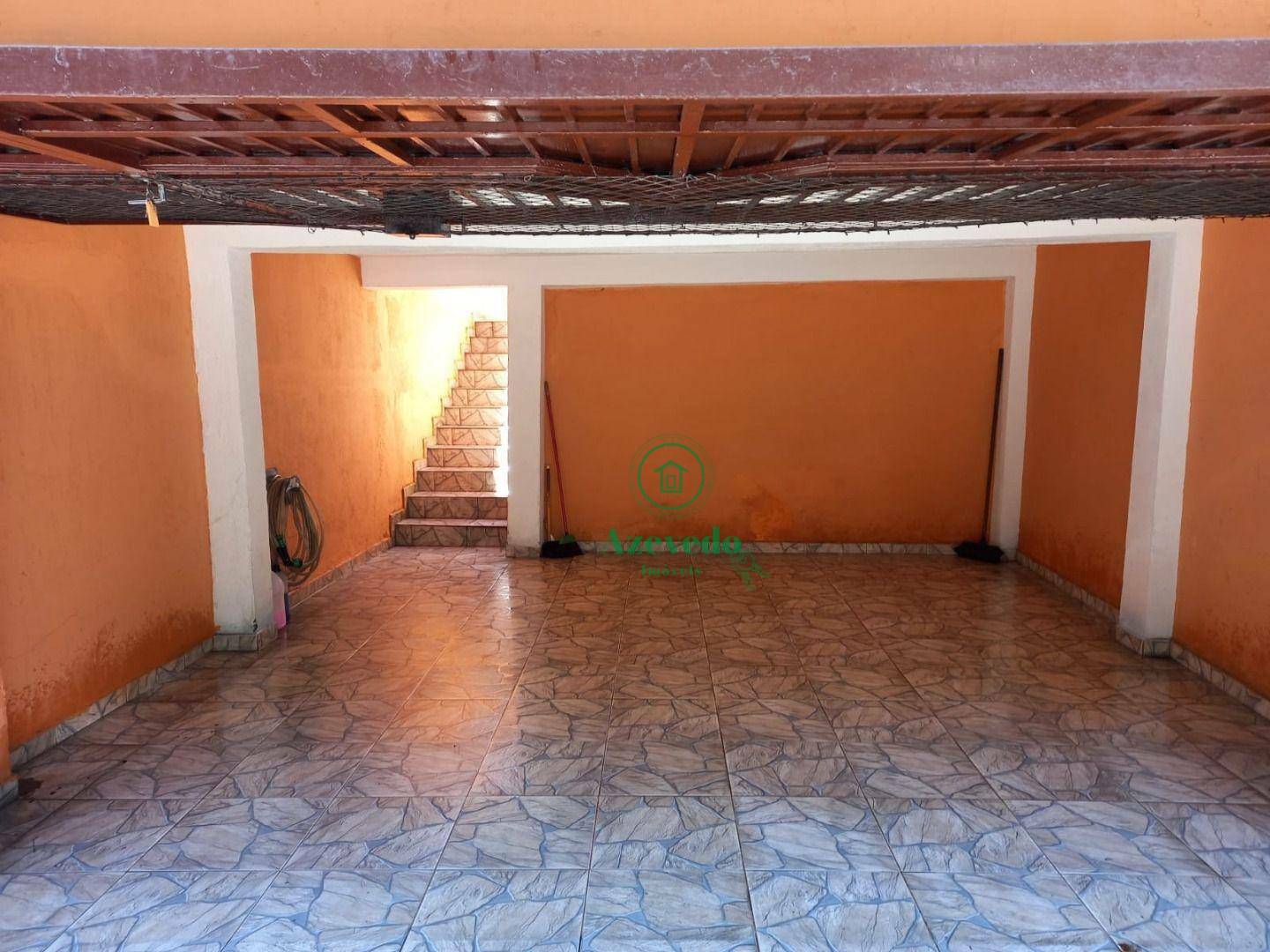 Casa à venda com 2 quartos, 156m² - Foto 1