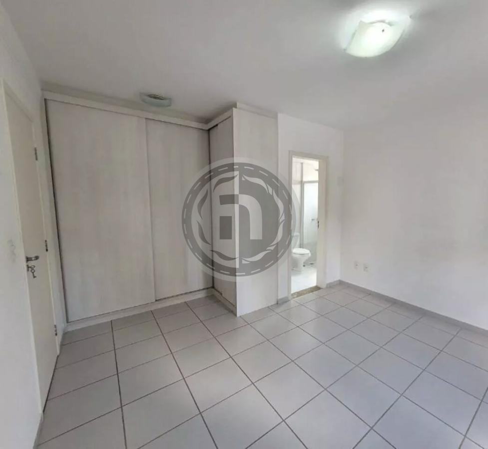 Apartamento à venda com 3 quartos, 143m² - Foto 3