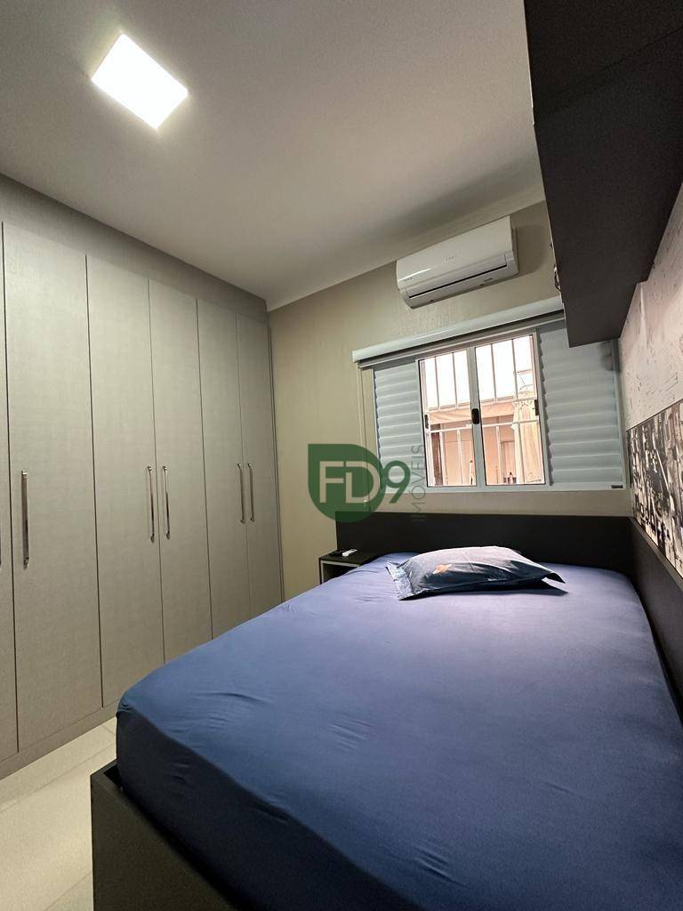 Casa à venda com 3 quartos, 130m² - Foto 14