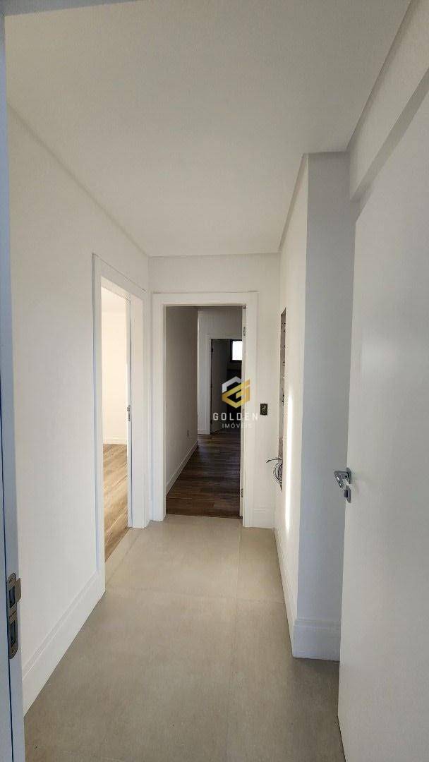 Apartamento à venda com 5 quartos, 238m² - Foto 7