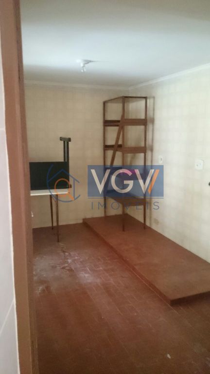 Casa para alugar com 3 quartos, 400m² - Foto 3