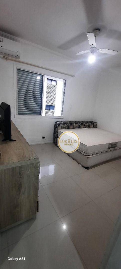 Apartamento para alugar com 4 quartos, 144m² - Foto 12